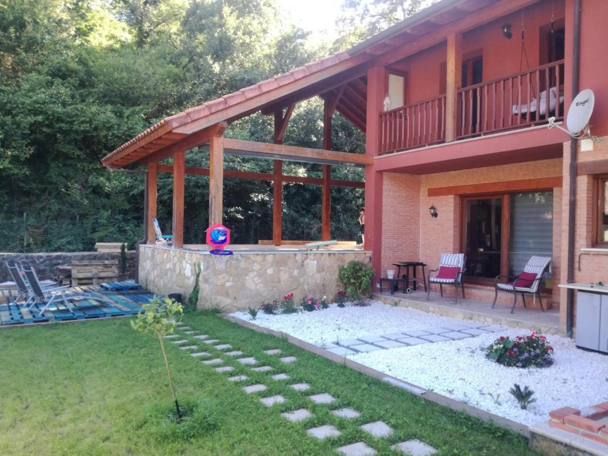 La Casa Malvarrosa Ampuero Bagian luar foto