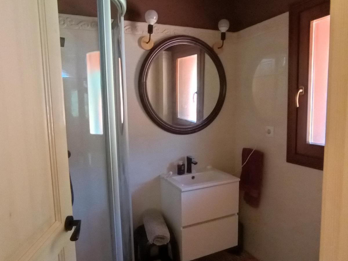 La Casa Malvarrosa Ampuero Bagian luar foto