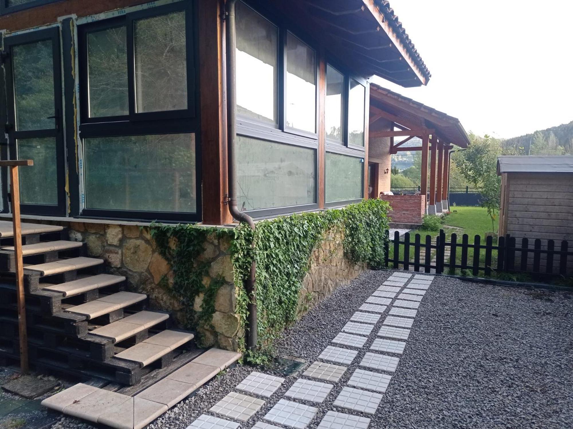 La Casa Malvarrosa Ampuero Bagian luar foto